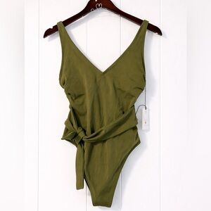 Shade & Shore Olive Green Plunge Belted One Piece Swimsuit Women’s Medium NWT